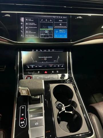 2025 Audi RS Q8 quattro Tiptronic