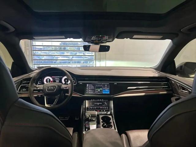 2025 Audi RS Q8 quattro Tiptronic