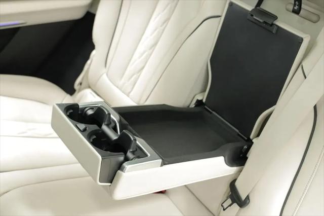 2024 BMW X7 M60i
