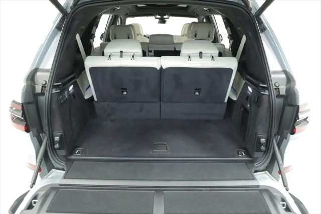 2024 BMW X7 M60i