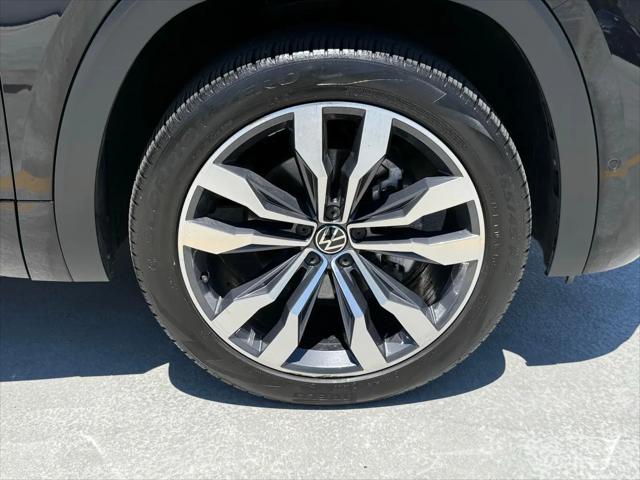 2022 Volkswagen Atlas Cross Sport 3.6L V6 SEL Premium R-Line
