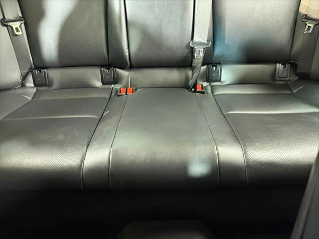 2024 Lexus ES 300h F SPORT Handling