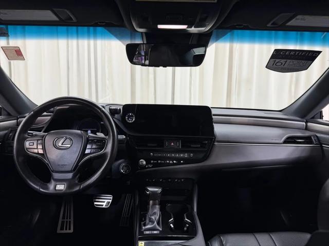 2024 Lexus ES 300h F SPORT Handling