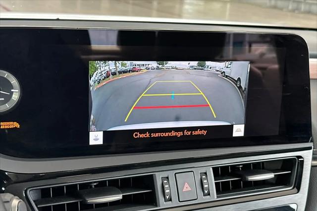 2025 Lexus ES 300h ES 300h