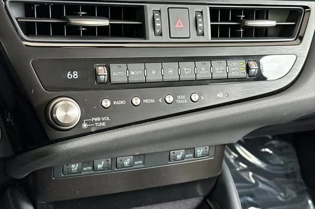 2025 Lexus ES 300h ES 300h