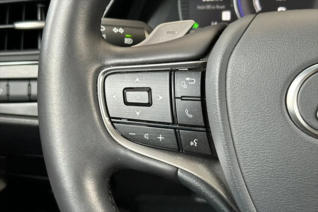 2025 Lexus ES 300h ES 300h