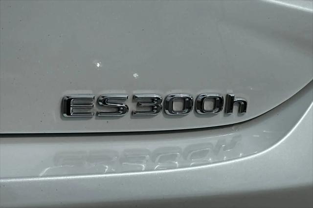 2025 Lexus ES 300h ES 300h
