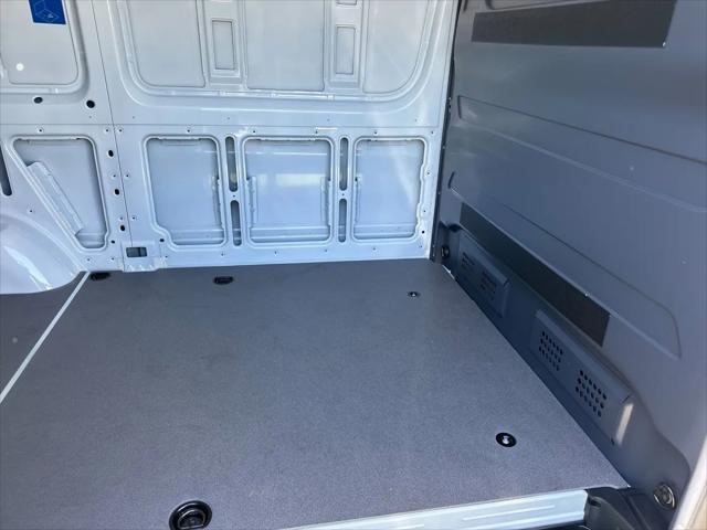 2025 Mercedes-Benz Sprinter 2500 Standard Roof 4-Cyl Diesel