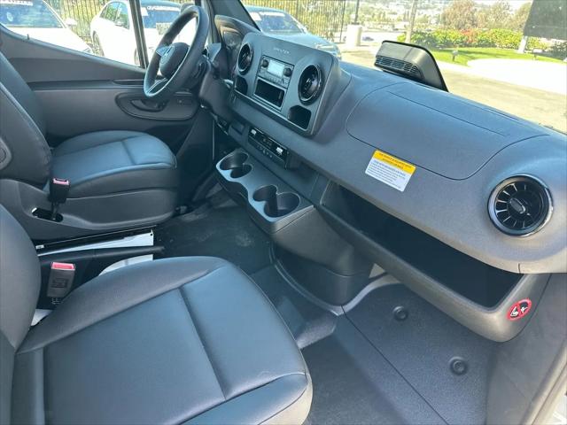 2025 Mercedes-Benz Sprinter 2500 Standard Roof 4-Cyl Diesel