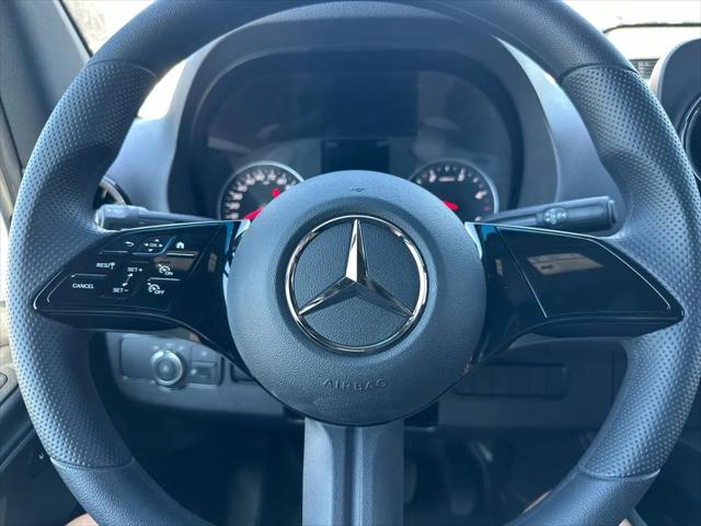 2025 Mercedes-Benz Sprinter 2500 Standard Roof 4-Cyl Diesel