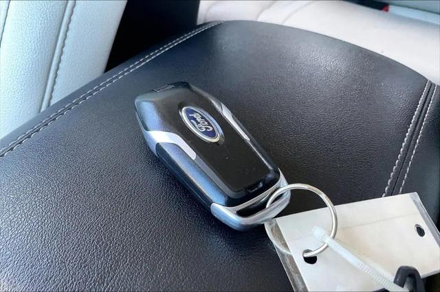2017 Ford Edge Titanium