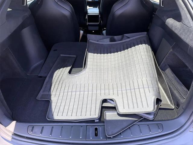 2023 Tesla Model X Plaid Tri Motor All-Wheel Drive