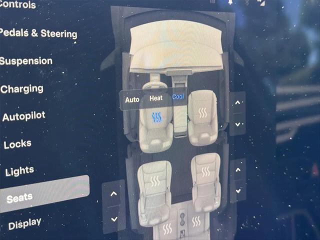 2023 Tesla Model X Plaid Tri Motor All-Wheel Drive