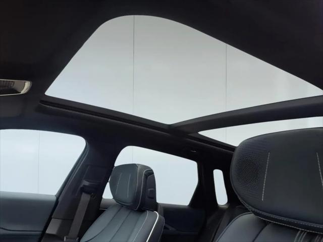 2024 Cadillac iQ Sport w/1SK