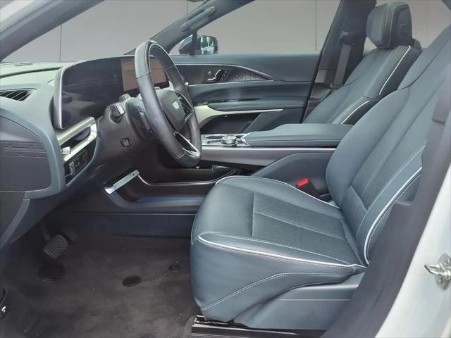 2024 Cadillac iQ Sport w/1SK