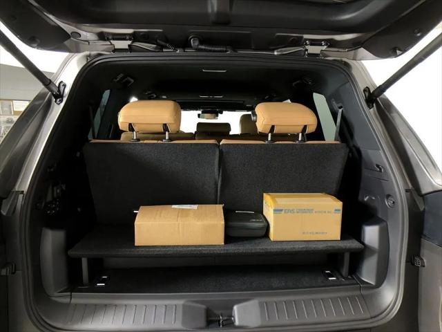 2025 Lexus LX Luxury