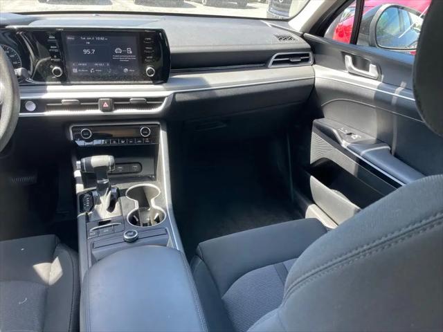 2023 Kia K5 LXS