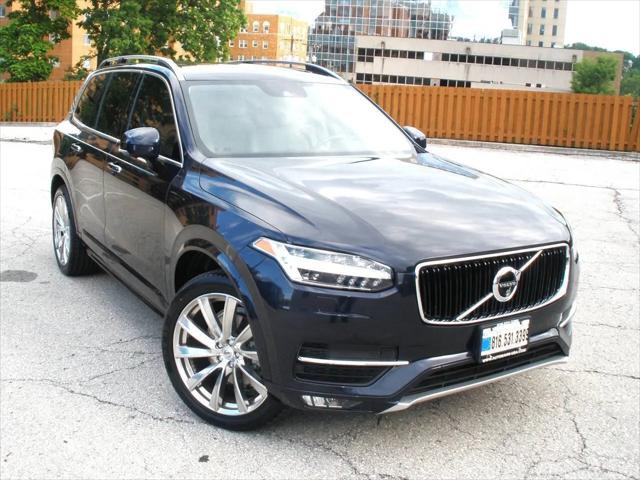 2016 Volvo XC90 T6 Momentum