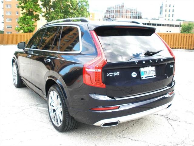 2016 Volvo XC90 T6 Momentum
