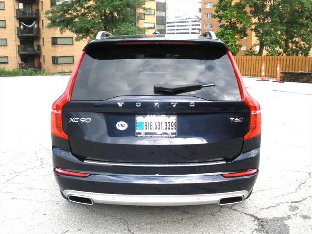 2016 Volvo XC90 T6 Momentum