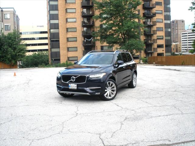 2016 Volvo XC90 T6 Momentum