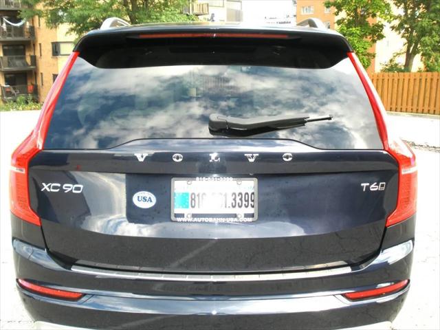 2016 Volvo XC90 T6 Momentum