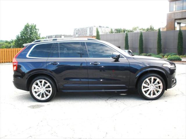 2016 Volvo XC90 T6 Momentum