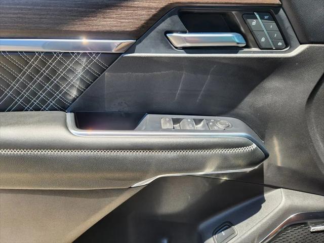 2024 GMC Acadia FWD Denali