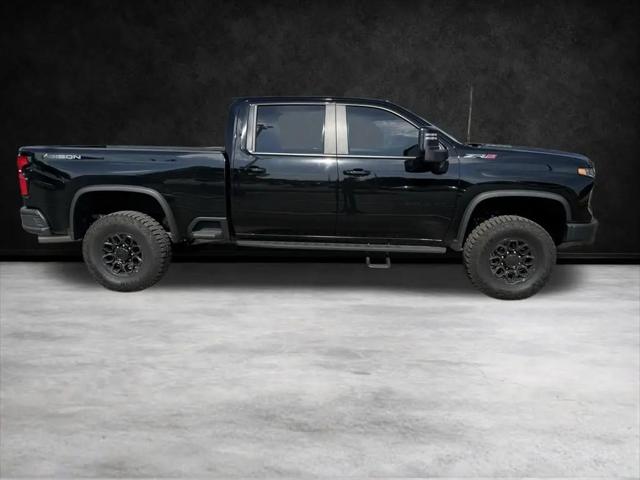 2025 Chevrolet Silverado 2500HD 4WD Crew Cab Standard Bed ZR2