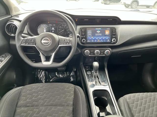 2023 Nissan Kicks SV Xtronic CVT