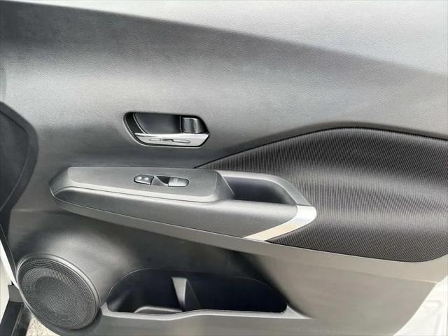 2023 Nissan Kicks SV Xtronic CVT