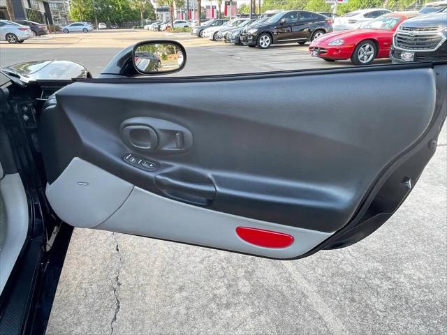 2002 Chevrolet Corvette Base