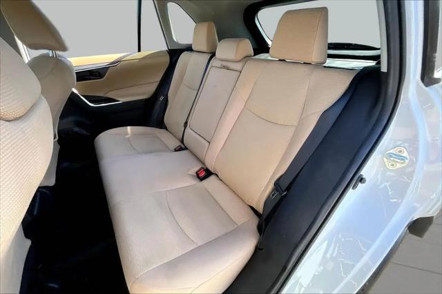 2022 Toyota RAV4 LE