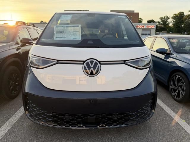 2025 Volkswagen ID. Buzz Pro S Plus with 4MOTION
