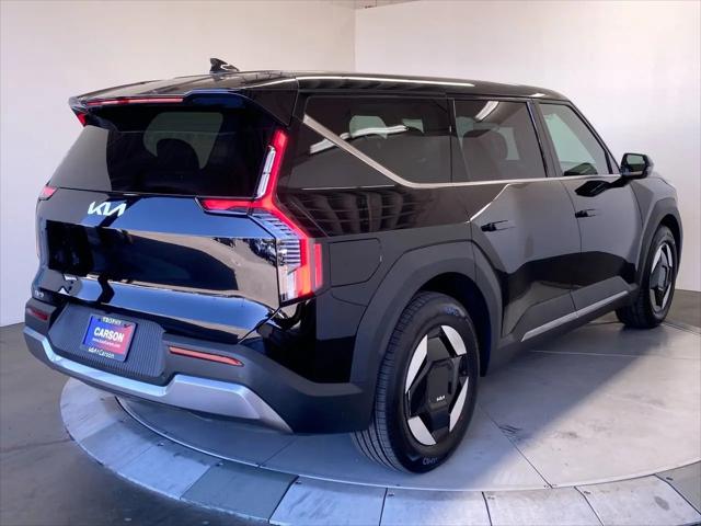 2026 Kia EV9 Light Long Range