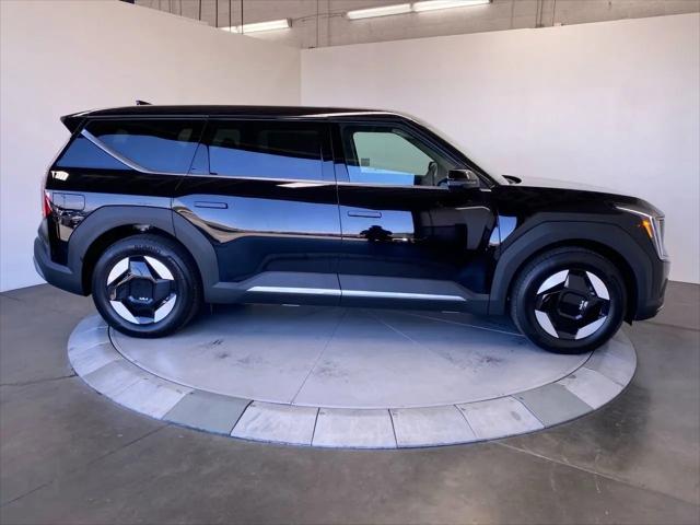 2026 Kia EV9 Light Long Range