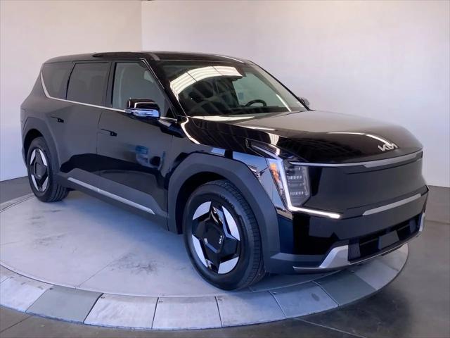 2026 Kia EV9 Light Long Range