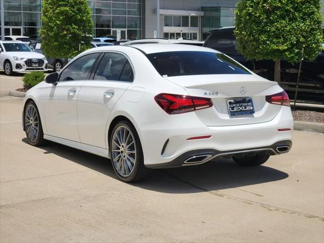 2020 Mercedes-Benz A 220 A 220