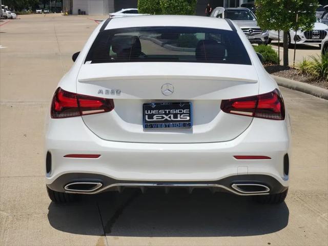 2020 Mercedes-Benz A 220 A 220