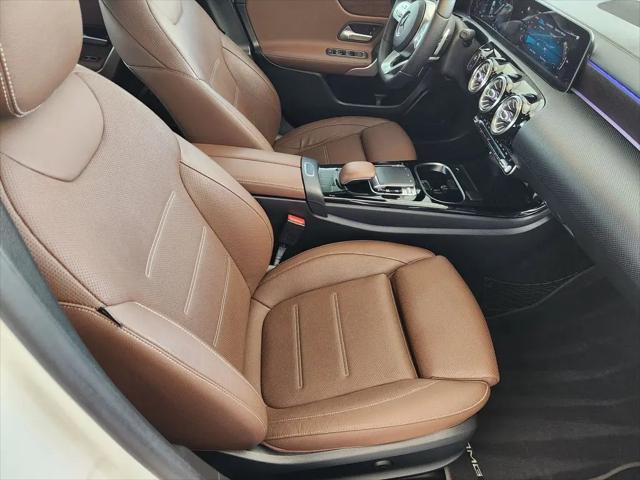 2020 Mercedes-Benz A 220 A 220