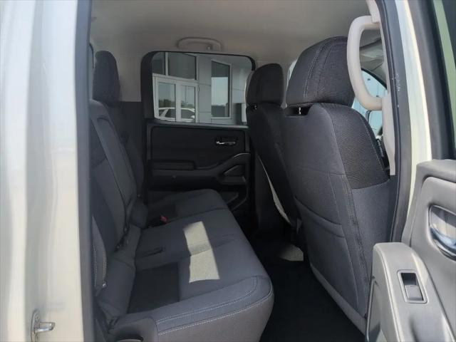 2025 Nissan Frontier Crew Cab SV 4x2