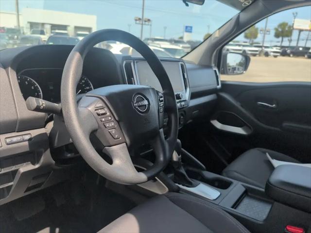 2025 Nissan Frontier Crew Cab SV 4x2
