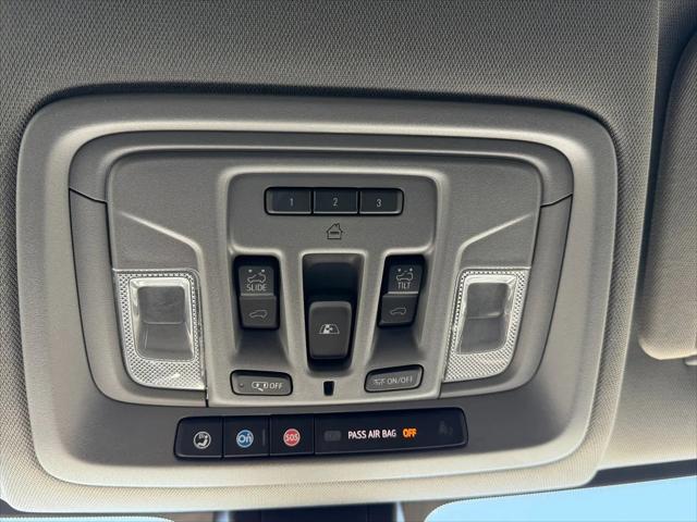 2022 GMC Sierra 3500HD 4WD Crew Cab Long Bed Denali