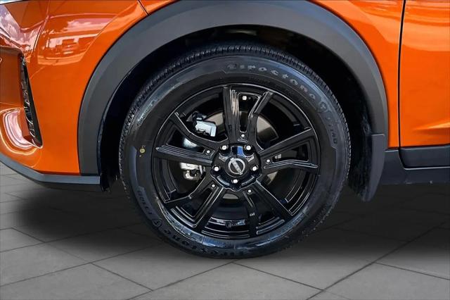 2023 Nissan Kicks SR Xtronic CVT