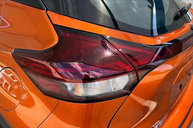 2023 Nissan Kicks SR Xtronic CVT