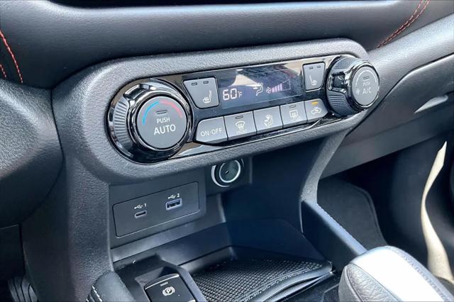2023 Nissan Kicks SR Xtronic CVT