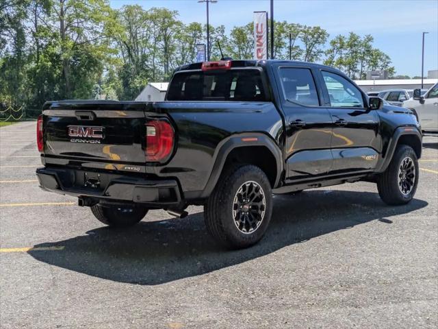 2026 GMC Canyon AT4, 4WD