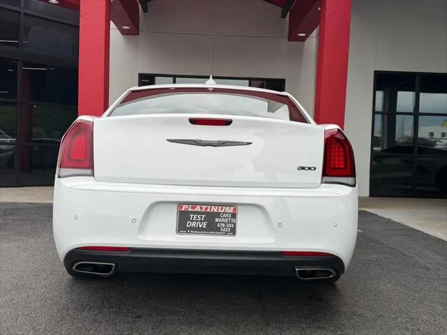 2023 Chrysler 300 Touring L