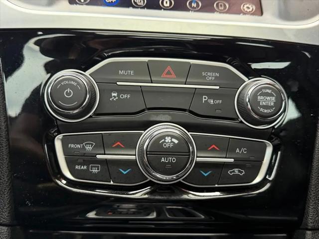 2023 Chrysler 300 Touring L
