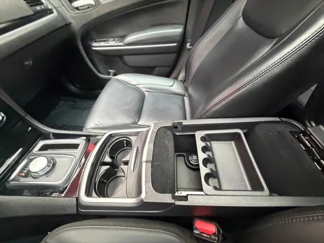 2023 Chrysler 300 Touring L